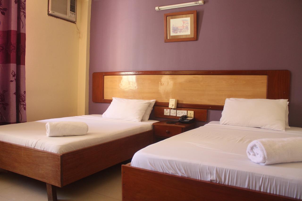 Iris Hotel Dar Es Salaam Bagian luar foto