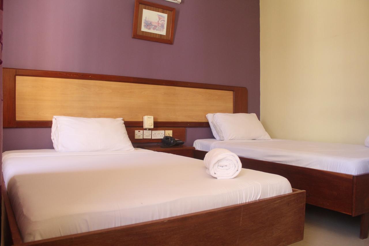 Iris Hotel Dar Es Salaam Bagian luar foto