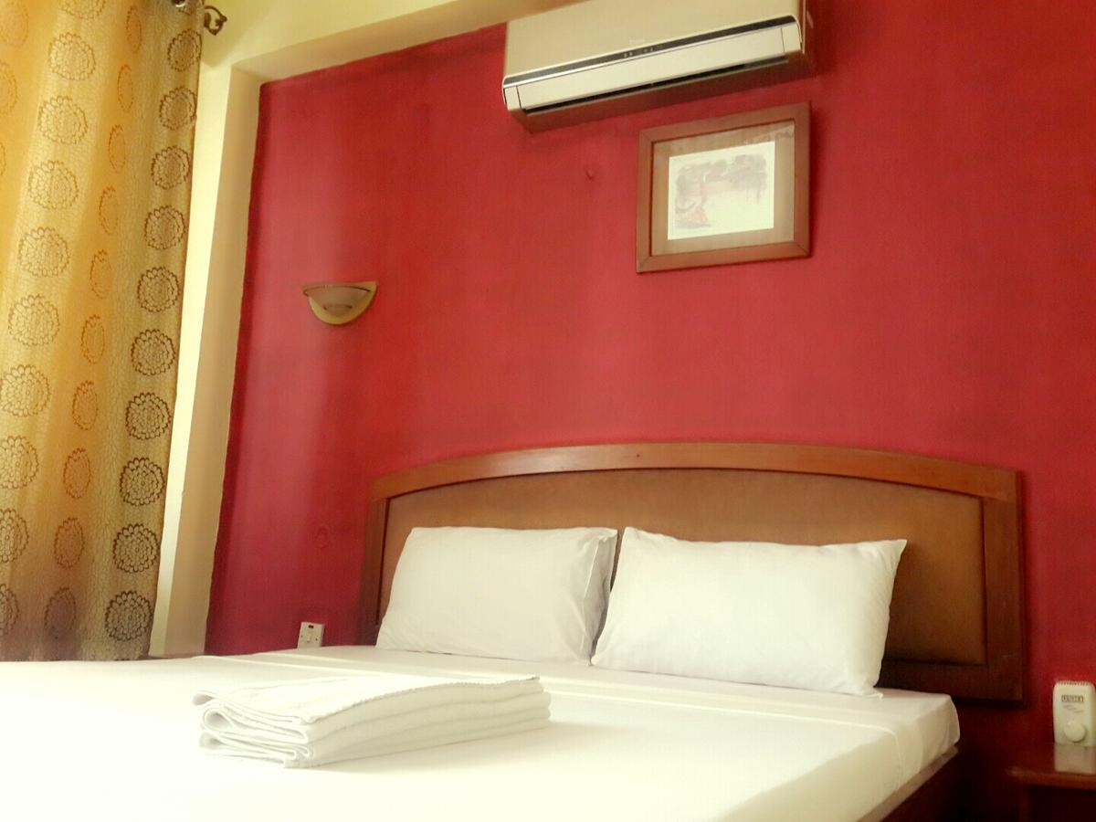 Iris Hotel Dar Es Salaam Bagian luar foto