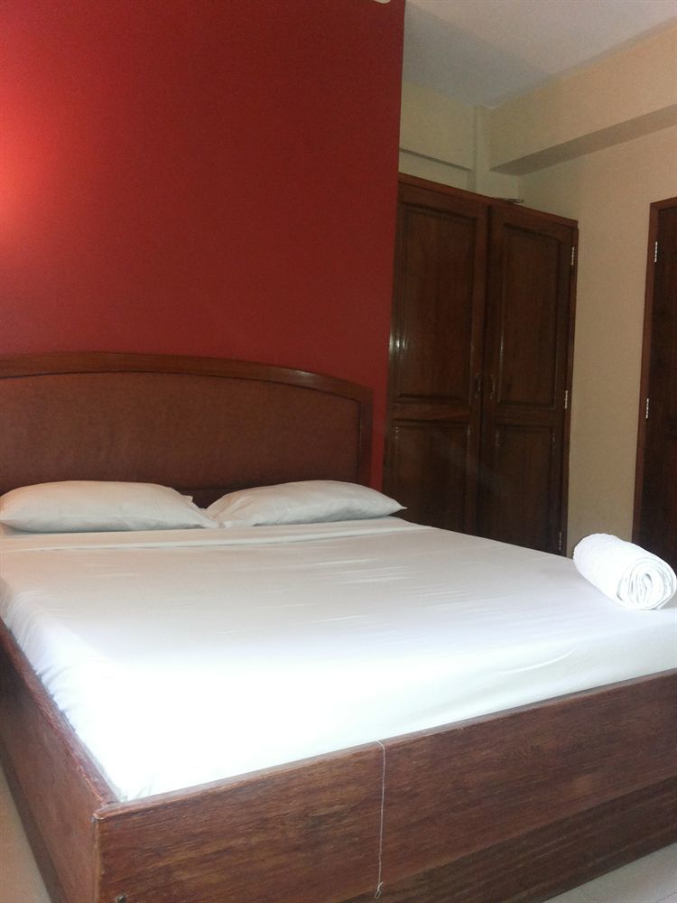 Iris Hotel Dar Es Salaam Bagian luar foto